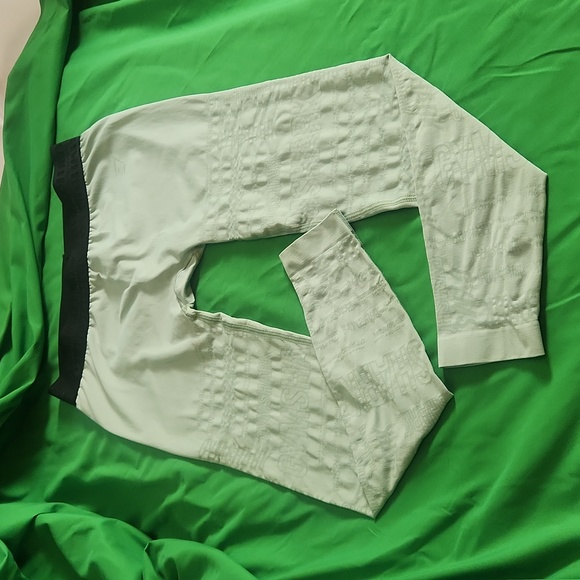 Gymshark Ladies XXL Leggings Green w/Blk Waist - Picture 2 of 9